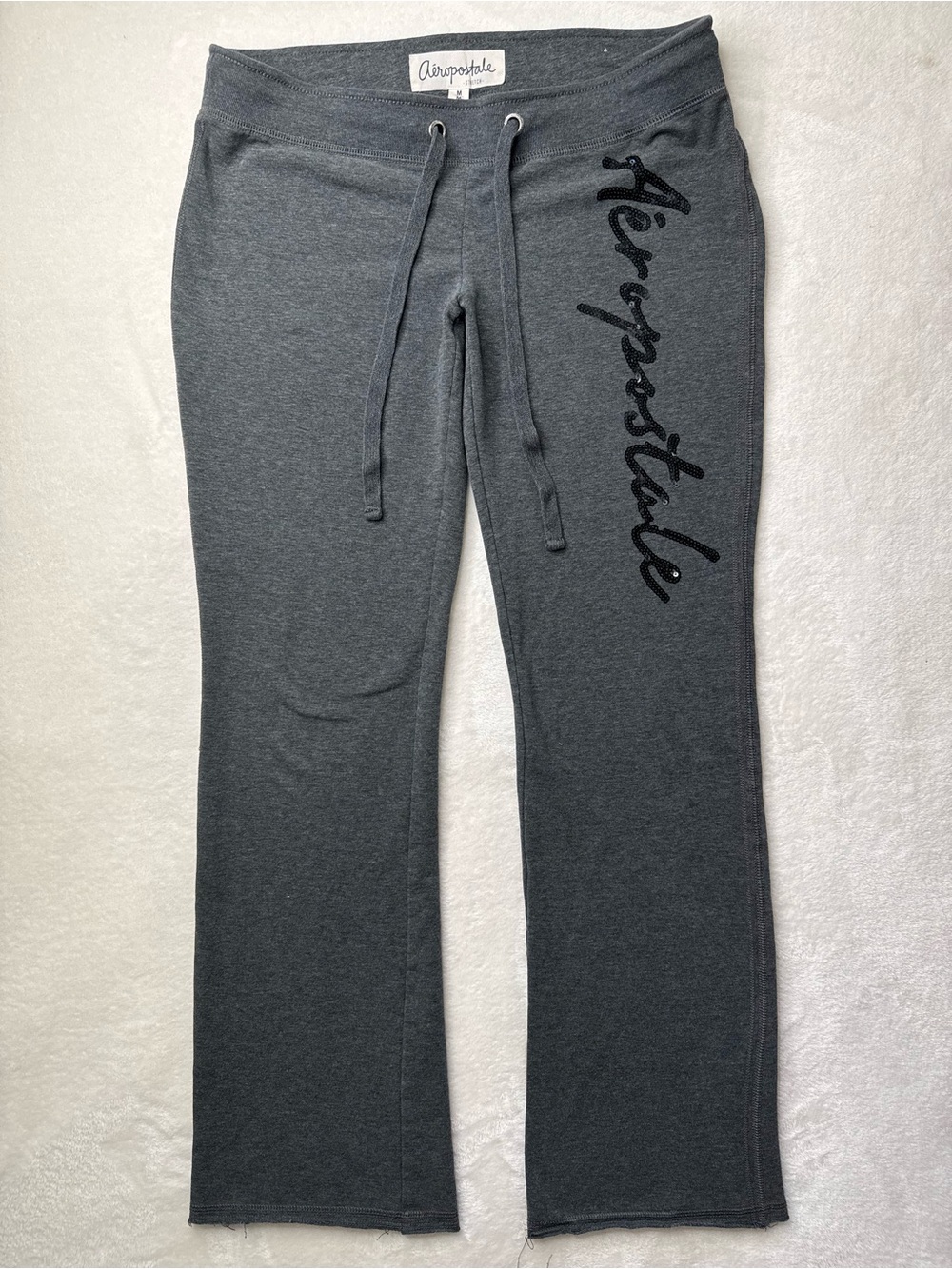 Aeropostale - Y2k Low-rise Flare Charcoal Gray Script Logo Drawstring Sweatpants - Picture 2 of 13